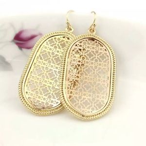 Gold Filigree Quatrefoil Trellis Oval Earrings